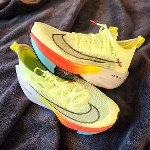 Nike ZoomX Atomknit runner shoes